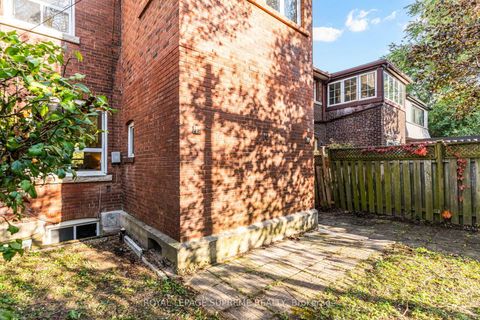 Photo 28 at 32 Thome Crescent, Wychwood, Toronto