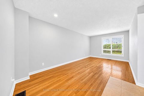 Photo 6 at 28 Oakmount Crescent, Glen Shields, Vaughan