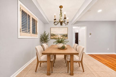 Photo 9 at 28 Oakmount Crescent, Glen Shields, Vaughan