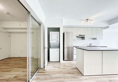 Photo 9 at 216 - 408 Browns Line, Alderwood, Toronto