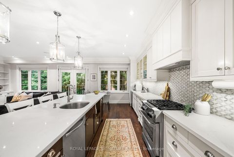 Photo 10 at 39 Regina Avenue, Lawrence, Toronto