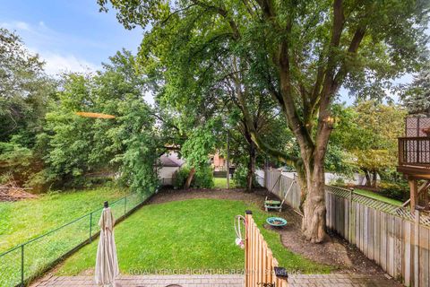 Photo 15 at 39 Regina Avenue, Lawrence, Toronto