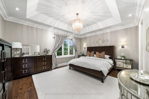 Photo 18 at 39 Regina Avenue, Lawrence, Toronto