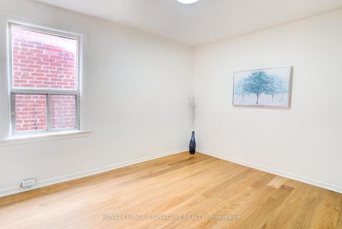Photo 11 at 105 Earlscourt Avenue, Davenport, Toronto
