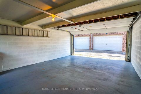 Photo 19 at 105 Earlscourt Avenue, Davenport, Toronto