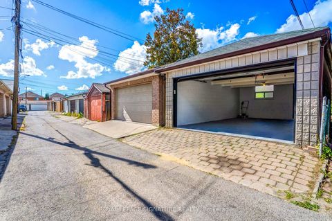 Photo 20 at 105 Earlscourt Avenue, Davenport, Toronto