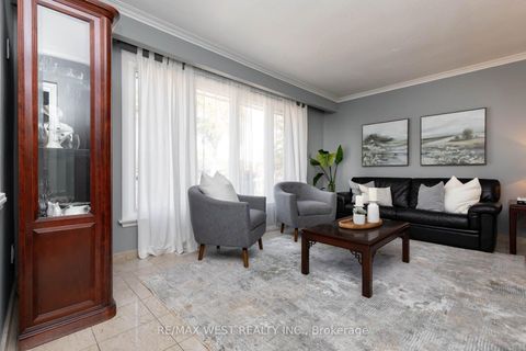 Photo 8 at 82 Renault Crescent, Humber Heights, Toronto