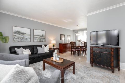 Photo 9 at 82 Renault Crescent, Humber Heights, Toronto