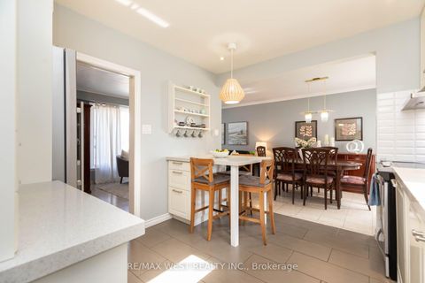Photo 14 at 82 Renault Crescent, Humber Heights, Toronto