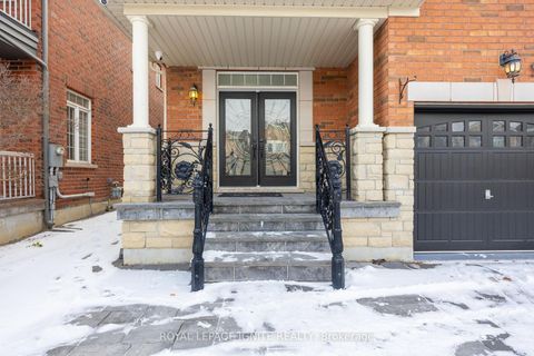 Photo 3 at 96 Maverick Crescent, Patterson, Vaughan