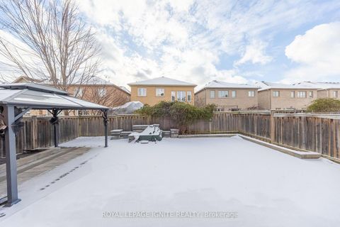 Photo 14 at 96 Maverick Crescent, Patterson, Vaughan