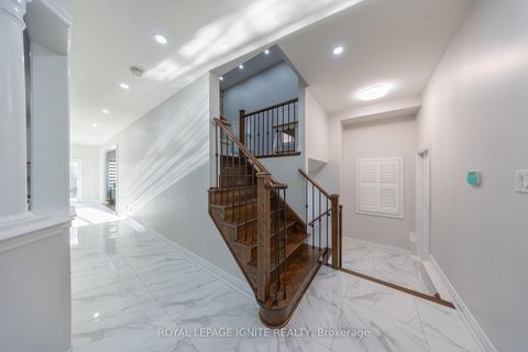 Photo 16 at 96 Maverick Crescent, Patterson, Vaughan