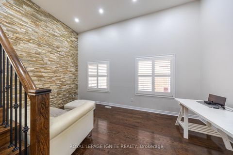 Photo 19 at 96 Maverick Crescent, Patterson, Vaughan