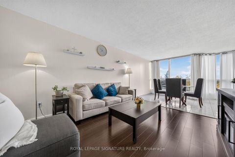 Photo 6 at 211 - 1 Rowntree Road, Jamestown, Toronto