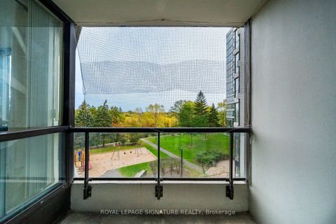 Photo 17 at 211 - 1 Rowntree Road, Jamestown, Toronto
