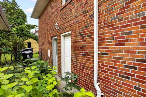 Photo 36 at 100 Perivale Crescent, Bendale, Toronto