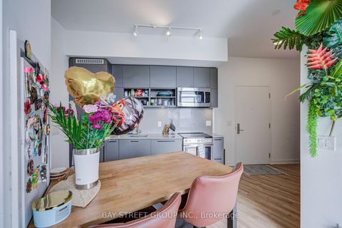 Photo 9 at 716 - 135 East Liberty Street, Niagara, Toronto