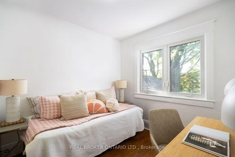 Photo 25 at 100 Oak Park Avenue, Lumsden, Toronto