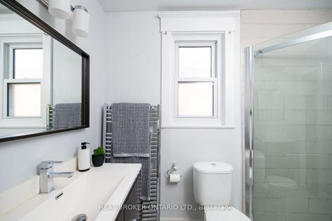 Photo 28 at 100 Oak Park Avenue, Lumsden, Toronto