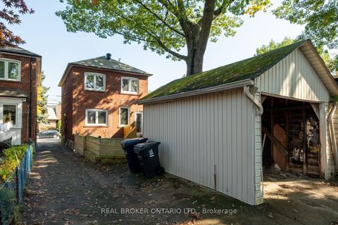 Photo 43 at 100 Oak Park Avenue, Lumsden, Toronto