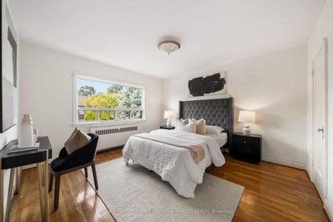 Photo 14 at 495 St Johns Road, Lambton Baby Point, Toronto