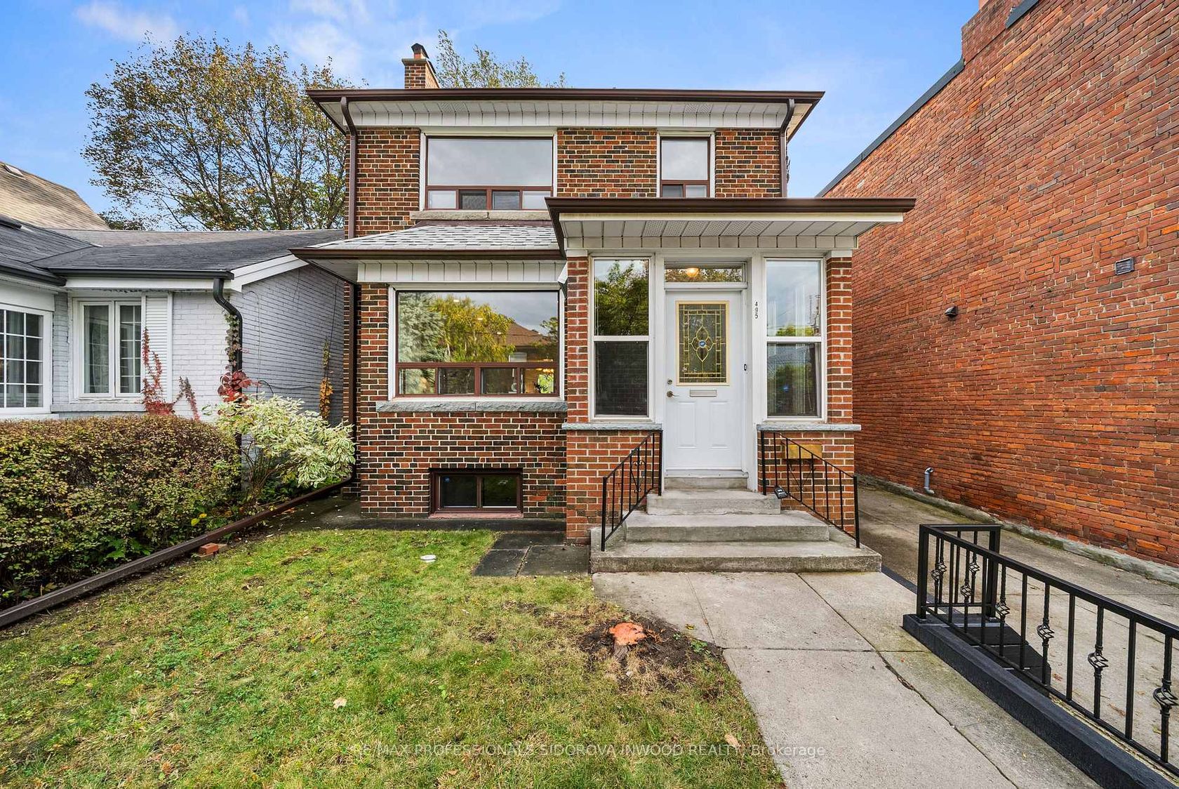 495 St Johns Road, Lambton Baby Point, Toronto 