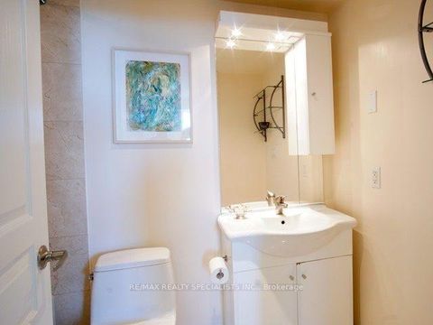 Photo 6 at 501 - 1 Avondale Avenue, Willowdale East, Toronto