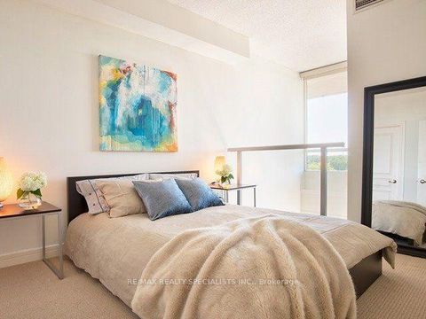 Photo 10 at 501 - 1 Avondale Avenue, Willowdale East, Toronto