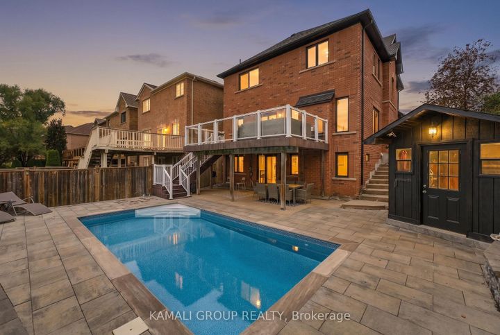 Photo 1 at 61 Barnwood Drive, Oak Ridges Lake Wilcox, Richmond Hill