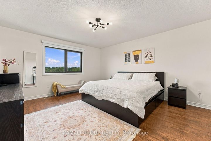 Photo 22 at 61 Barnwood Drive, Oak Ridges Lake Wilcox, Richmond Hill
