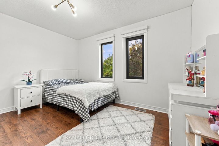 Photo 28 at 61 Barnwood Drive, Oak Ridges Lake Wilcox, Richmond Hill