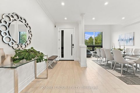 Photo 3 at 61 Barnwood Drive, Oak Ridges Lake Wilcox, Richmond Hill