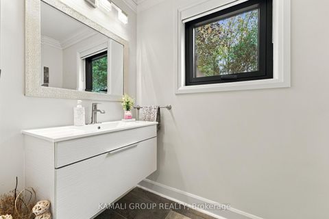 Photo 20 at 61 Barnwood Drive, Oak Ridges Lake Wilcox, Richmond Hill