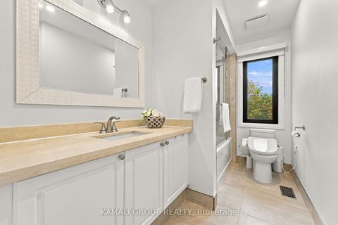 Photo 27 at 61 Barnwood Drive, Oak Ridges Lake Wilcox, Richmond Hill
