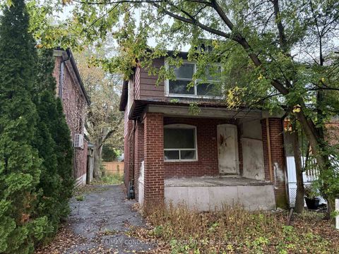 Photo 0 at 313 Manor Road E, Mount Pleasant East, Toronto