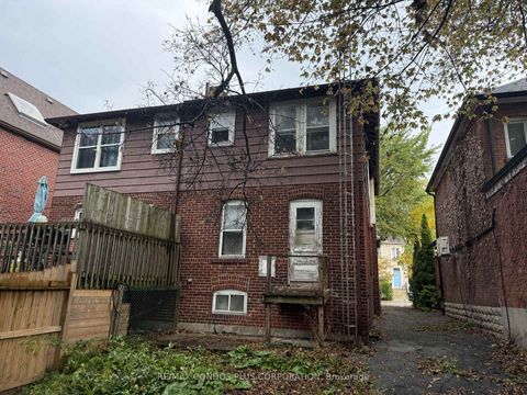 Photo 1 at 313 Manor Road E, Mount Pleasant East, Toronto