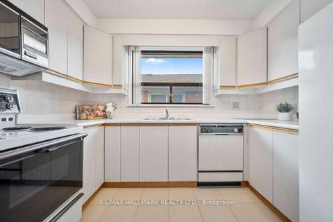 Photo 21 at 12 Tammy Lane, Clairville, Toronto