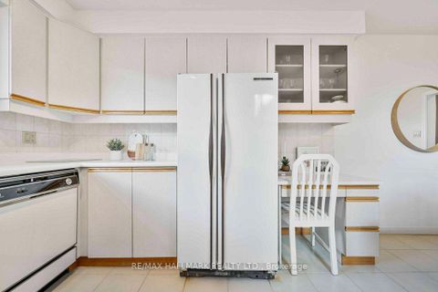 Photo 23 at 12 Tammy Lane, Clairville, Toronto