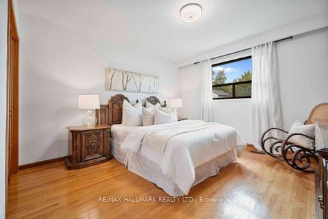 Photo 25 at 12 Tammy Lane, Clairville, Toronto