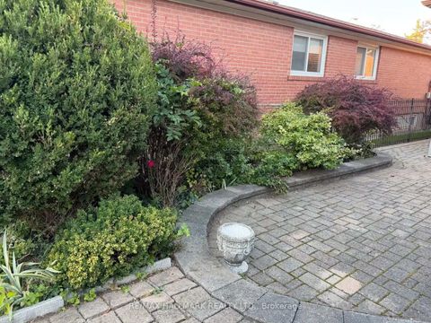 Photo 45 at 12 Tammy Lane, Clairville, Toronto