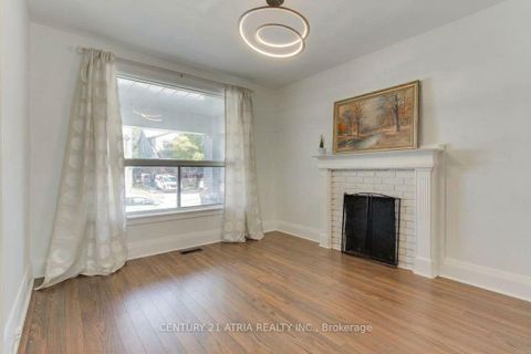 Photo 5 at 43 Torrens Avenue, Broadview North, Toronto