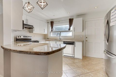 Photo 11 at 43 Torrens Avenue, Broadview North, Toronto