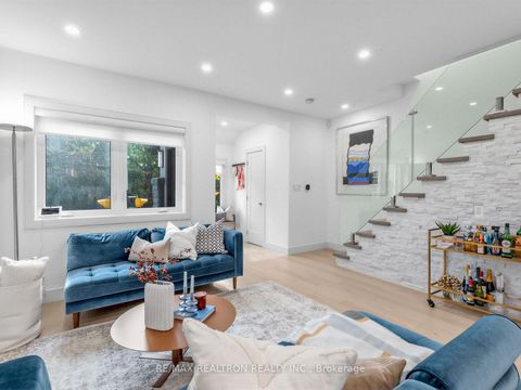 Photo 6 at 1526 Davenport Road, Junction, Toronto