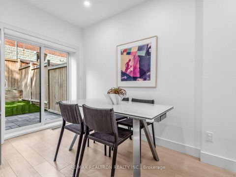 Photo 8 at 1526 Davenport Road, Junction, Toronto