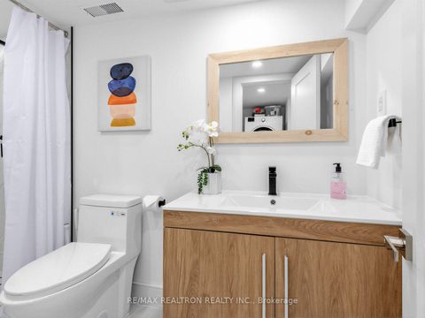 Photo 19 at 1526 Davenport Road, Junction, Toronto