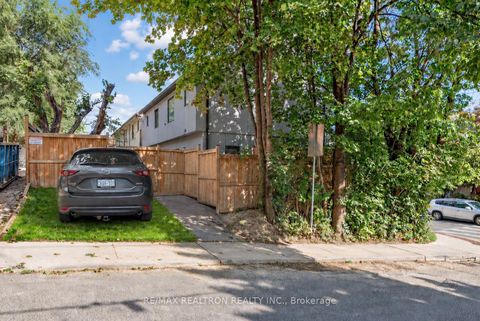 Photo 27 at 1526 Davenport Road, Junction, Toronto