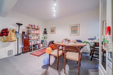 Photo 7 at 267 Albany Avenue, Annex, Toronto