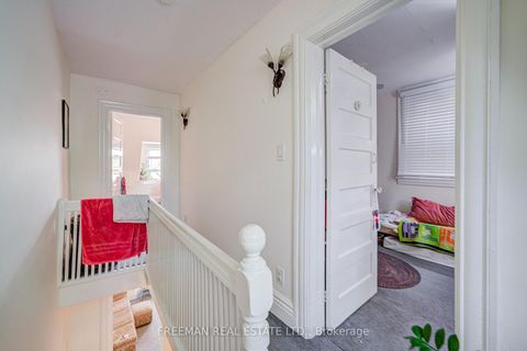 Photo 9 at 267 Albany Avenue, Annex, Toronto