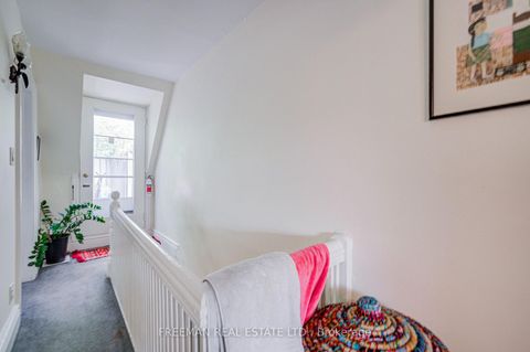 Photo 10 at 267 Albany Avenue, Annex, Toronto