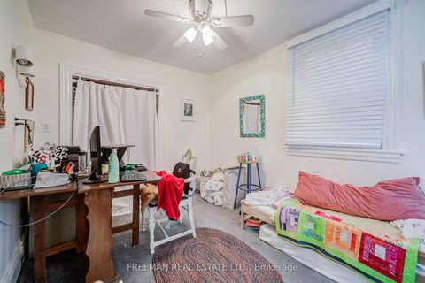 Photo 11 at 267 Albany Avenue, Annex, Toronto